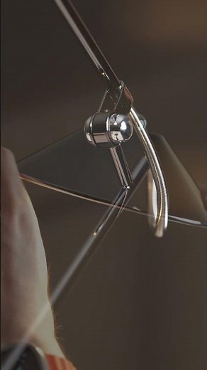 Adjustable Black Office Task Lamp – Focused Light, Sleek Productivity