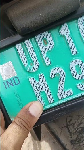 HSRP issue 2month color fade or color coming out on hand, mfg No plate hot stamp color on hand,