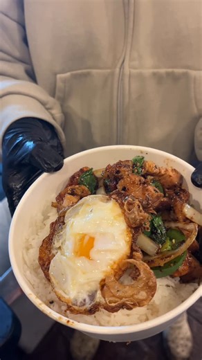 Courageous Eater on Instagram: "Pad Ka Pow - Thai Basil Crispy Pork @oncrunch88 @losfeliznightmarket"