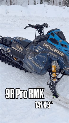 Cedrik Moreau on Instagram: "First rip on a Composit M770 track! 147 x 3” 3.5” pitch = stock drivers. Pro RMK limiter strap. ✊😏"