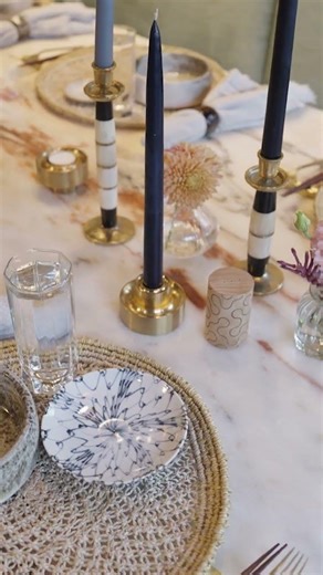 A cozy bungalow in Austin + a Bento-style dinner at home