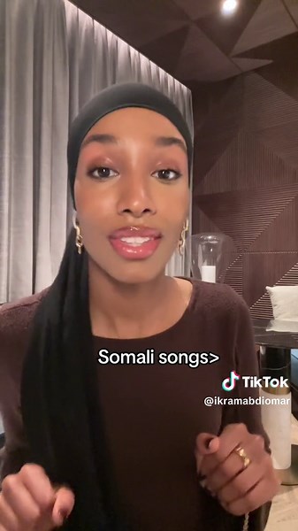 Beautiful Somali Girls Singing Somali Songs