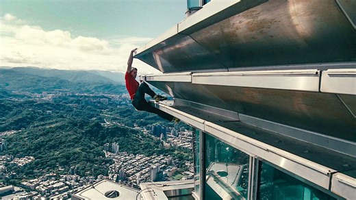Alex Honnold Completes Historic Live Climb of Taipei 101