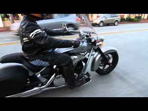 2013 Light-Heavyweight Touring-Cruiser Shootout