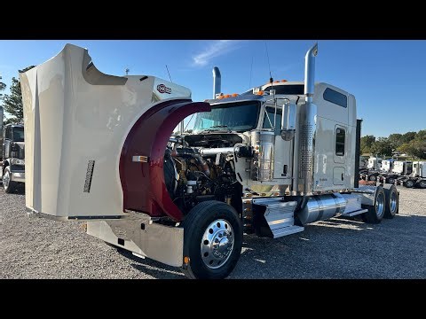 2018 Kenworth W900L Glider Kit Studio Sleeper with 3406E CAT & 18 Speed!