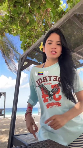 Videos de Valentina Hercules (@valentina_hercules) con “Yo Me Quedo en Venezuela - Carlos Baute”