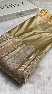 ✨Tusser Shades Floral Minakari Skirt Border Mashru Silk Saree✨ Updated On Website 🌍( link in bio ) New Arrival !! on 9839514496 / 9918049908 for any queries !! . Search Code:- ‘MSM-83’ . #zairavns #saree #designersarees #bridalsarees #sareeusa #hydrabadfashion #indianbride #beige #silk | ZAIRA