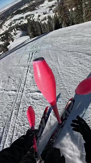 Most talented man in the world?? We sure think so 👏 @tetonjuggler, take a bow. #gopro #ski #skitok #skiing #skiingtiktok #juggling #talented