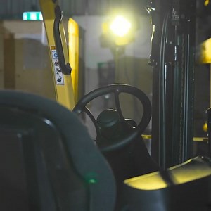 28 reactions | Check out this Hyster® forklift, fully loaded for operator assistance with Hyster Reaction. Combine the features you need into a powerful package to support your indoor lift truck operations. Discover more. https://loom.ly/Dbw6-8c #HysterReaction #OperatorAssist #Hyster | Hyster EMEA | Facebook