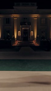 VICTORIA BECKHAM SPRING SUMMER 2025 The art of dressing begins with the act of dressing — a ritual familiar to every woman regardless of her style. This season, Victoria Beckham continues her exploration of the wardrobe, observing the physical relationship between garment and body, the intimacy of clothing. #VBSS25 | Victoria Beckham