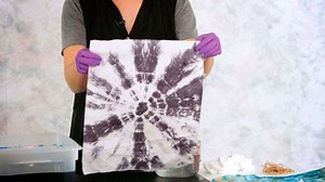 How to Make a Tie Dye Bullseye
