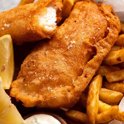 Nothing beats a great fish and chips!!! https://www.recipetineats.com/crispy-beer-battered-fish/ | RecipeTin