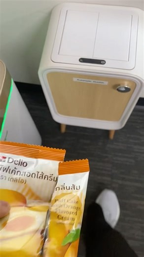 Sab #Thailand ghumne jaynge to kaam karne kon jayga? Ab samajh aa raha hai kon Jayga🥲