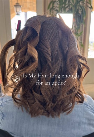 Is my hair long enough for an updo?” She had shoulder length hair and wanted soft, tousled, and effortless not big, not tight, not overly styled. The secret? • Curl the shortest pieces first • Texturizing powder = grip • Tease for support • Layer and pin in sections to hide short ends • Add a mesh donut for structure (especially for fine hair) Soft. Secure. Romantic. And yes… her hair was long enough. Save this for your next short hair bride 🤍 #hairtips #shorthairstyles #updo #mog #educational