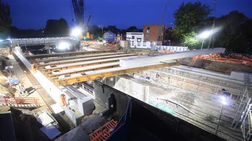 Time-lapse footage of the dismantling and rebuilding of the Greek Street railway bridge over 21 days. 🎥 The railway through Stockport had completely closed for a £20m project to rebuild a 67-year-old bridge over five lines: 👉 https://www.networkrailmediacentre.co.uk/news/west-coast-main-line-reopens-after-gbp-43m-upgrades-across-three-counties #AugustRailWorks | Network Rail