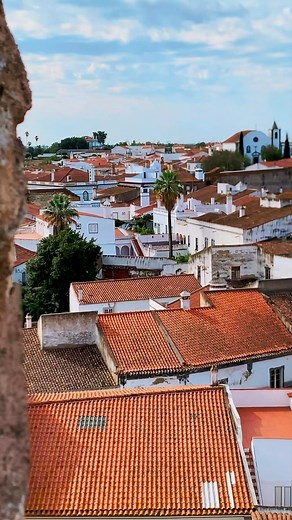 8.3K views · 714 reactions | Serpa is a beautiful gateway to southern Alentejo and a prime example of the Alentejo slow way of life. Why not add it to your summer of 23 Alentejo tour? ❤️feel free to share. More @visitalentejo_eng #serpa #alentejo #visitalentejo #portugal #visitportugal | Visit Alentejo | Facebook