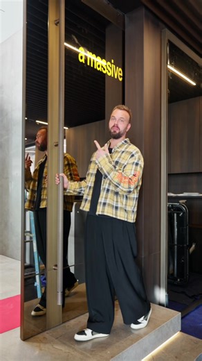 Every piece is custom here and this barn door is unique in its kind. We make giant architectural pieces look and work effortless, just elevating the style of the room.