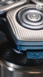 Always be in control with the S9000 Prestige's ultra-flex shaving heads. | Philips