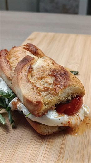 BOCATA CON CHERRIS ASADOS 🍅 🥖 #recetas #shorts