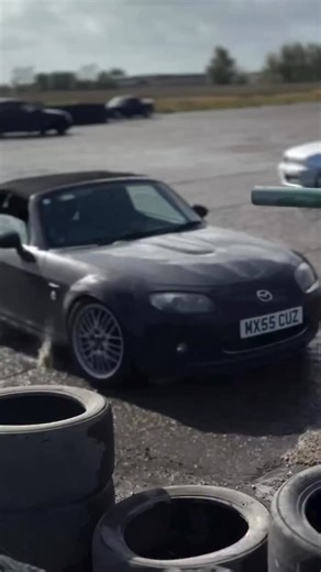 In terms of fun per ££, it’s pretty hard to beat a well-pedalled MC MX-5 on Powerflex! 😍 Nice lines, @steezie.z !! 💜💛🔧🛞 #mx5 #mx5miata #powerflexbushes #powerflex | Powerflex