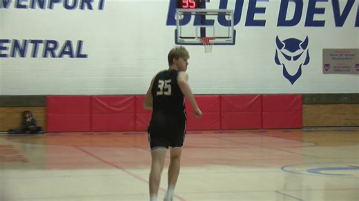 Bettendorf wins at Central, 53-40