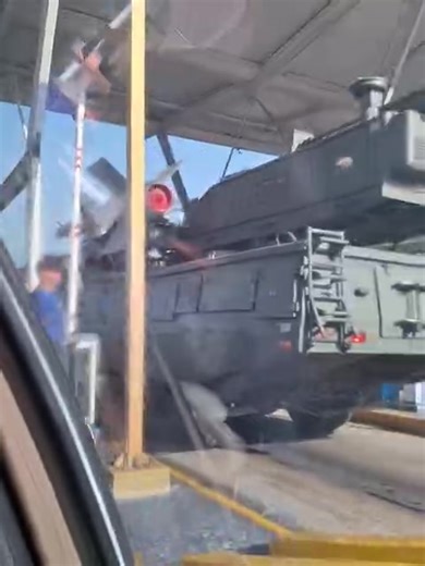 International: Venezuela 🇻🇪 Russian 🇷🇺 made S-125 Neva/Pechora missile system, being transported along the Autopista Regional del Centro (Central Regional Highway) in Venezuela, 🇻🇪 on Thursday, October 2. | crime_alerts_