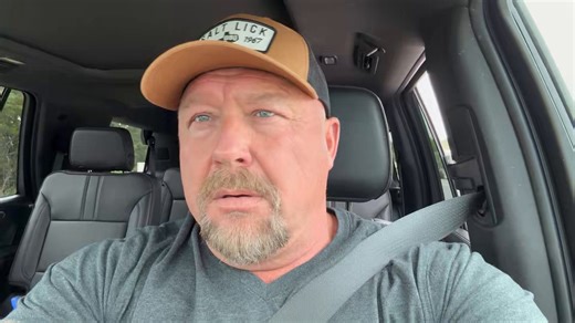 Did Trump collapse and is he currently inside the Walter Reed Medical Center in DC? Remember when almost everyone two weeks ago was saying Benjamin Netanyahu was killed by an Iranian missile?