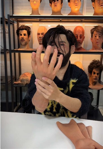 Realistic Silicone Masks and Gloves for Cosplay