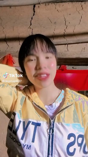 ko yêu thương gì đâu...