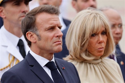Emmanuel Macron très proche d'une autre femme : "Elle connaît tous ses secrets"