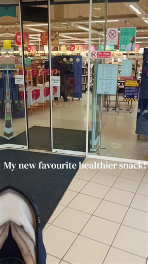 I am obsessed with love corn, they make a great snack whether you are on the go or at home. @Social Tip @LOVE CORN UK AD #foodie #snack #health #fyp #FoodTok