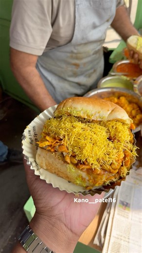 Next level making of Kachi Dabeli😱