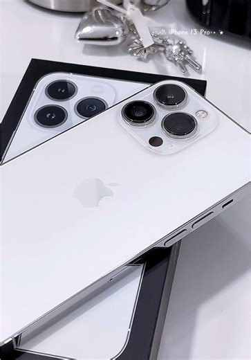 Stunning Unboxing of the iPhone 13 Pro