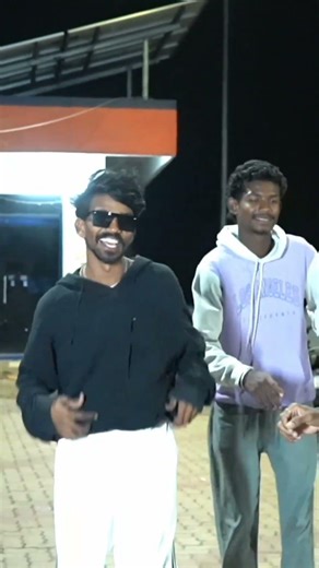 model the nava suda.