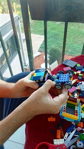 Lego Classic 10696 😊 Yuriy Tenman is going to create new model 🚚 It will be truck! #lego10696