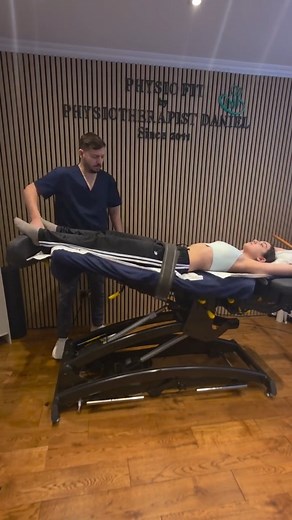 Physiotherapist Daniel | Passive stretching and spine mobilization This is a short presentation video demonstrating a passive movement, specifically a vertebral... | Instagram