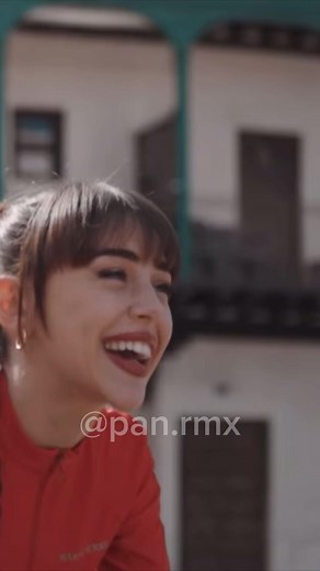 Nicki Nicole (por IA) en WOW WOW (Maria Becerra y Becky G) #nickinicole #mariabecerra #beckyg #ia #fyp #remix