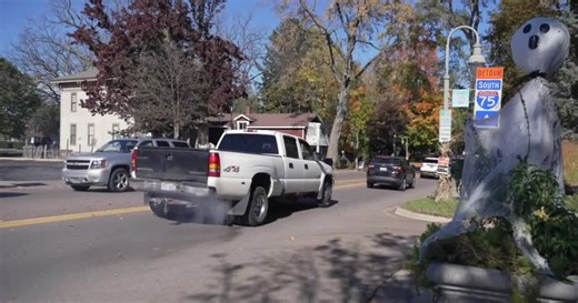 Clarkston residents struggle as freeway closure diverts thousands through downtown