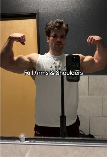 Block out the noise | fit from @AYBL code CKISSEL | gym