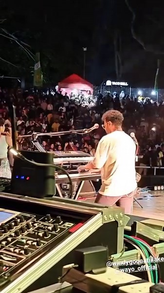 325K views · 8.9K reactions | Ma Handawala — with WAYO last night ☺️✨original artiste: Gration Jayamaha music & lyrics: Rookantha Goonatillake | Windy Goonatillake | Facebook