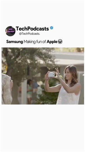 Samsung making Fun of Apple 😂