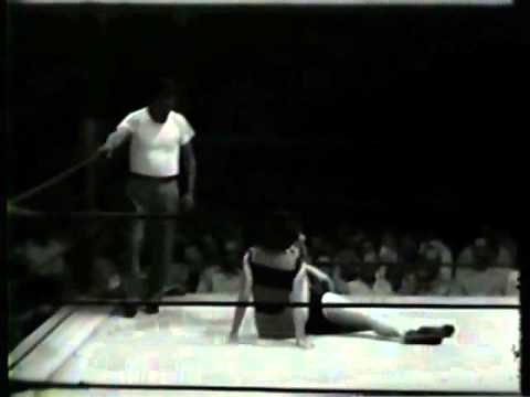Vintage female wrestling The Blonde Ballerina vs June Adair full match
