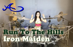 Iron Maiden - Run To The Hills drum cover by Ami Kim (#37) 1982 The Number Of The Beast (Original Drummer : Clive Burr, Nicko McBrain) (Genre : Hard Rock, Heavy metal, power metal) RIP : Clive Burr https://www.patreon.com/amidrum https://www.paypal.me/AmiDrum https://www.youtube.com/c/amikim/join Another cover of Iron Maiden. Where Eagles Dare https://youtu.be/prDudEIEKVs Wasted Years https://youtu.be/8yAMS6SLo3E Fear of the Dark https://youtu.be/TvNLozUVkqE Run To The Hills https://youtu.be/dPs