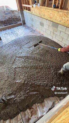 Pouring Concrete for Your New Garage Construction
