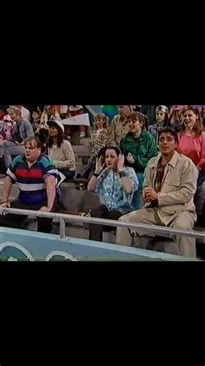 huggy on Instagram: "s20e14 2/25/95 Host George Clooney #saturdaynightlive #snl #snlclassic"