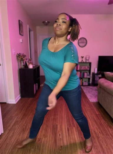 Rhonda Walker (@msgapeach2)’s videos with original sound - Rhonda Walker
