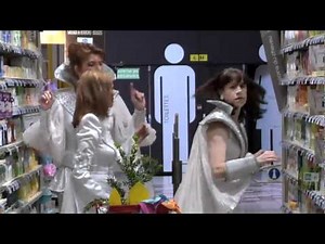 Official MAMMA MIA! Paris - cast's flashmob at Carrefour