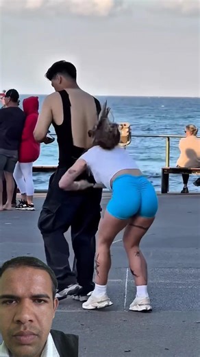 The girl tore the shirt. #fypシ゚viral #funny #comedy #viral #shorts #usa #thestupids