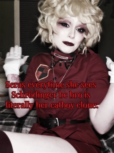 In my insomnia-filled night I thought of a (comparatively) simple gothic cosplay I could do completely as a closet cosplay...ohhhhhhh be prepared. ⁺‧₊˚ ཐི⋆♱⋆ཋྀ ˚₊‧⁺⁺‧₊˚ ཐི⋆♱⋆ཋྀ ˚₊‧⁺ #serasvictoria #cosplay #hellsing #serascosplay #xyzbca