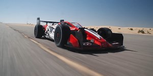 The Arrma Limitless V2 is the perfect car for a speed run Sunday! 🔥 It has been optimised for 8S power meaning you can now go even faster. How fast you ask? This RC super car beat a full scale Formula One machine over 400 metres covering the distance in 8.6 seconds! 🤯 What are you racing this weekend? Learn more about the Arrma Limitless V2: https://rebrand.ly/1a8d26 #Arrma #ArrmaLimitlessV2 #rccar #speedrunSunday #arrmafast | Modelflight